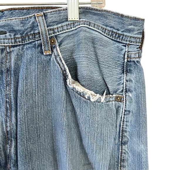 Polo Ralph Lauren Men’s Light Wash Jeans Thompson Loose Distressed Fit 38x32 - Picture 4 of 12